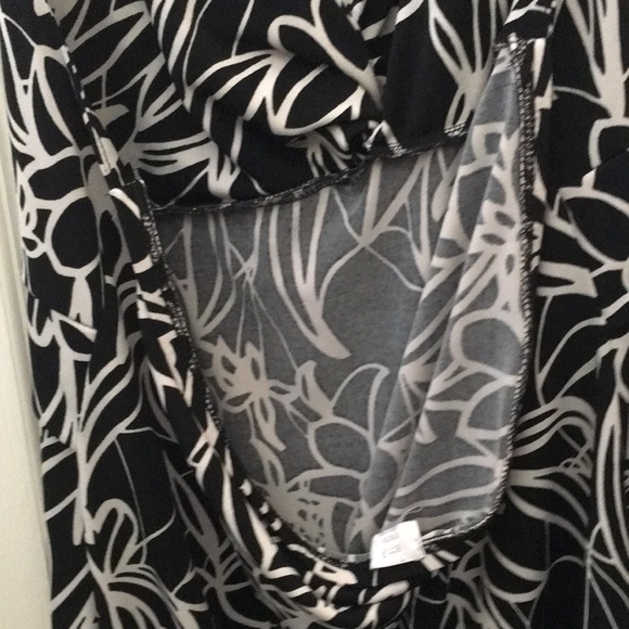 FINAL MARKDOWN Apt 9 halter top (XL) - Picture 6 of 8